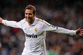 意甲战局逆转：逆境中的坚韧不拔，意甲经典比赛如c77 tv